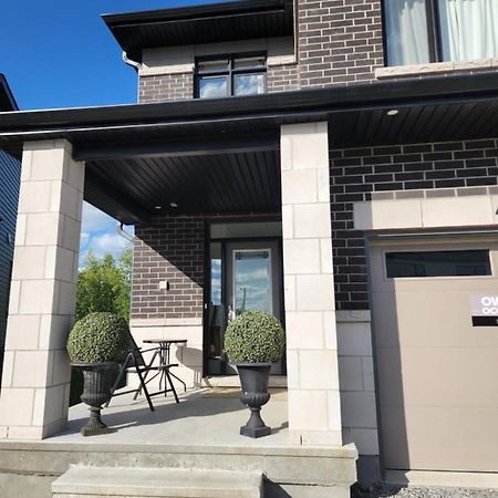 Place You Can Call Home !!! Near Ottawa Airport Экстерьер фото